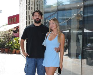 ALEYNA KALAYCIOĞLU -VAHAP CANBAY   HER NOTADA, HER SÖZDE BİRBİRİMİZİ BULDUK