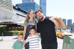 ESER  -BERFU  YENENLER  NEDEN OLMASIN?” DEDİ, YENİ DİZİ SİNYALİ VERDİ