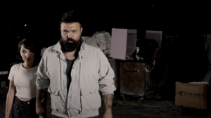 YİĞİT SEZGİN’DEN “BIKTIM”: SANATIN GÜCÜYLE ŞİDDETE KARŞI BİR ÇIĞLIK 4 Ekran goruntusu 2025 09 16 154040