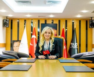 Bir Cumhuriyet Kadını Emel Uslu Atik…