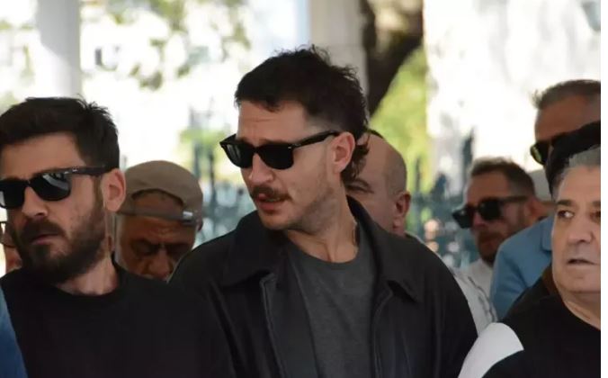 Ünlü oyuncu Uraz Kaygılaroğlu’nun acı kaybı