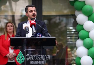 “BELEDİYE BAŞKANININ GÖREVİ KENTTE YAŞAYANLARI MUTLU ETMEK”