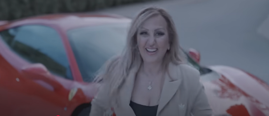 AYÇA PERİ’DEN “PARA BİTTİ” – RENKLİ, CESUR VE GERÇEK BİR HİKÂYE!