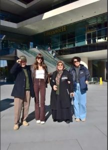 Zorlu AVM Ünlülerle Şenlendi! 10 dilan