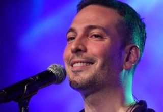 Oğuzhan Koç, unutulmaz şarkılarını hayranlarıyla paylaştı