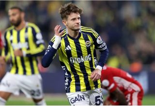 Fenerbahçeli Sebastian Szymanski’ye teklif yapan kulüp ortaya çıktı