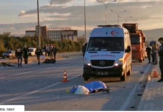 Otomobille motosiklet çarpıştı: 1 ölü, 3 yaralı