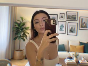 697424ff 186d 46e6 ad6c 5d8fe9d8f4c5