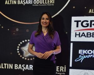 Cansu Örmeci”Kırmızı Halının Yıldızı