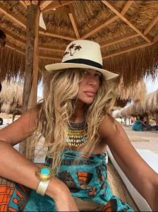 2cb7ebe9 4da8 45c1 be83 d3ea8e005d7e