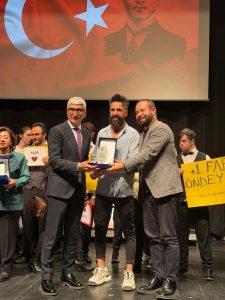 92d429b8 44bf 4ad7 b7d9 9718a543badb