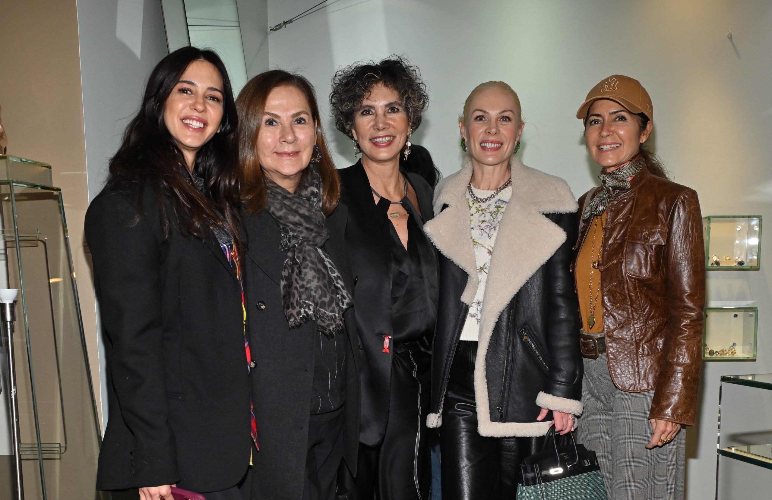 Ceylan Capa Zeynep Madra Zeynep Erol Arzu Atabarut Sebnem Capa scaled