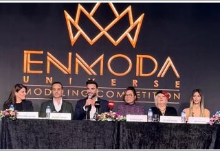 EN MODA UNIVERSE İLK KEZ SAHNEYE ÇIKIYOR