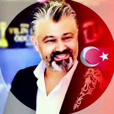 Ali Eşitmez Başarısına Başarı Katıyor: "Yılın En İyi Klip Yönetmeni" Ödülü ile Zirveyi Koruyor 7 images 14