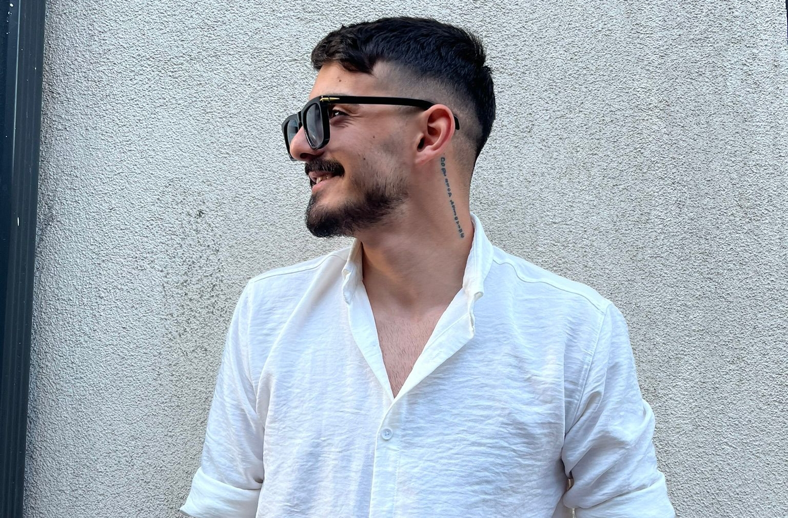 SAMET KARA’DAN DUYGUSAL BİR YORUM: “AŞKA TÜRKÜ” NETD MÜZİK’TE YAYINDA